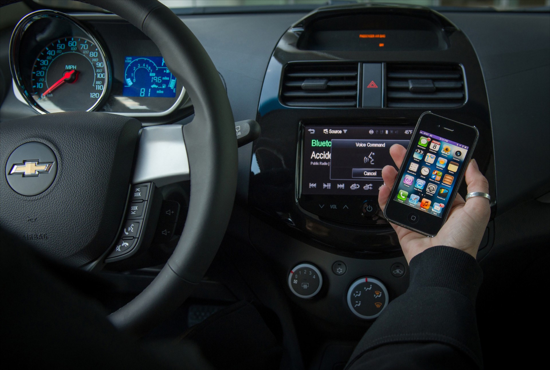 Chevrolet Spark και Aveo με Siri