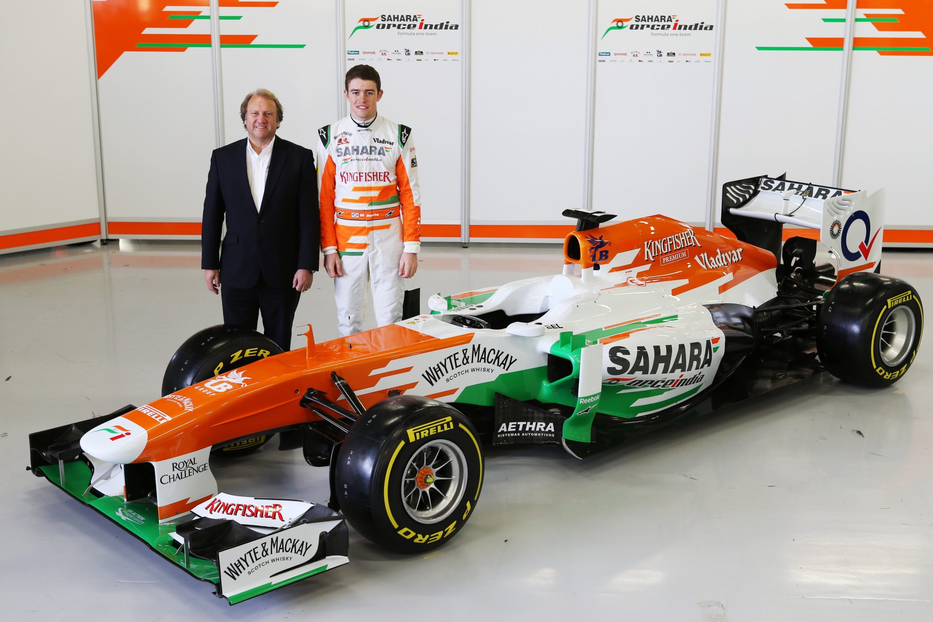 Η Force India παρουσίασε την VJM06