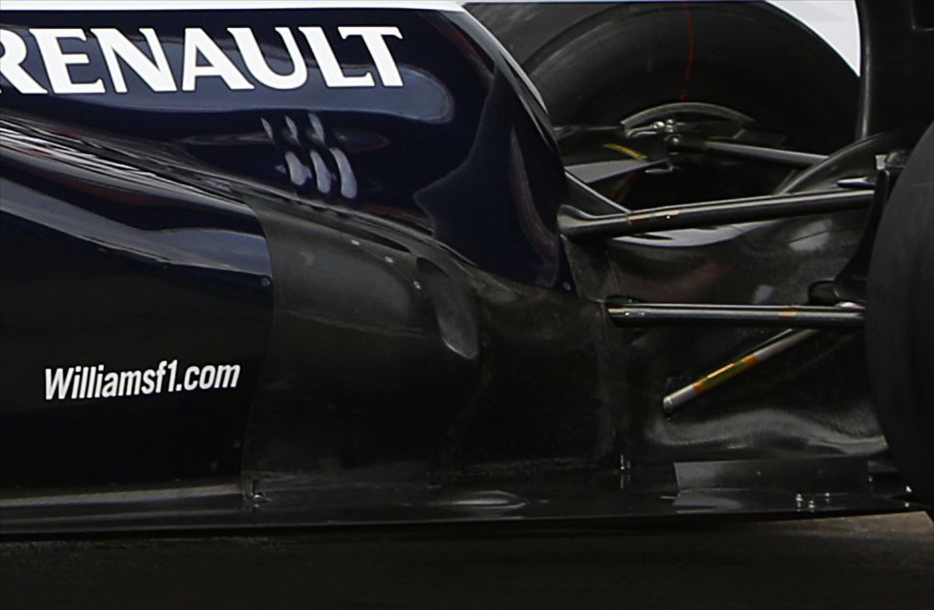 Θέμα με τις εξατμίσεις της Williams και της Caterham