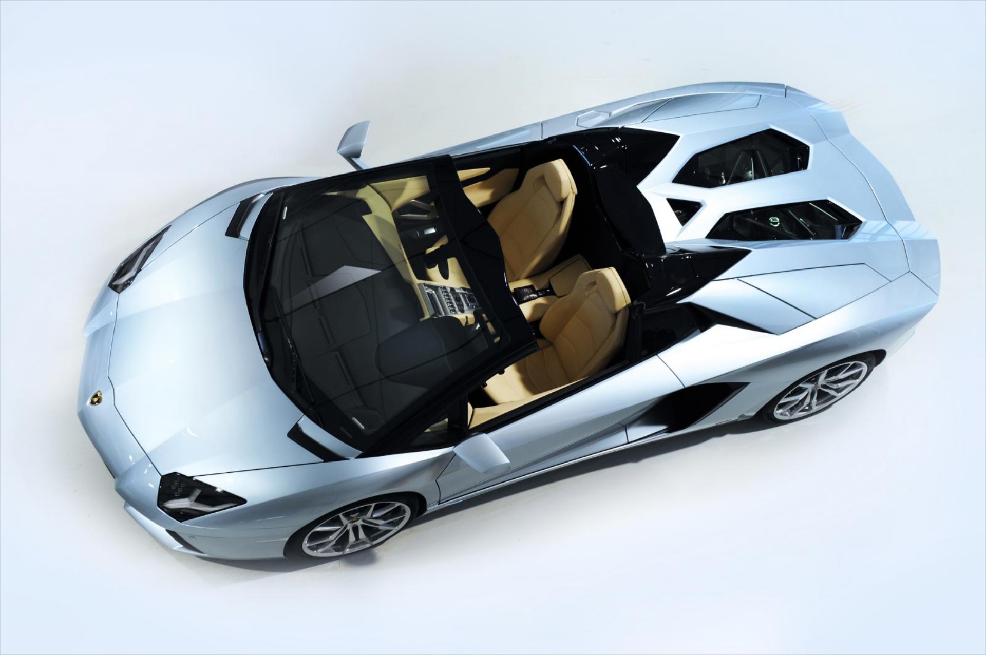 Παγκόσμια ύφεση; Όχι για την Lamborghini

