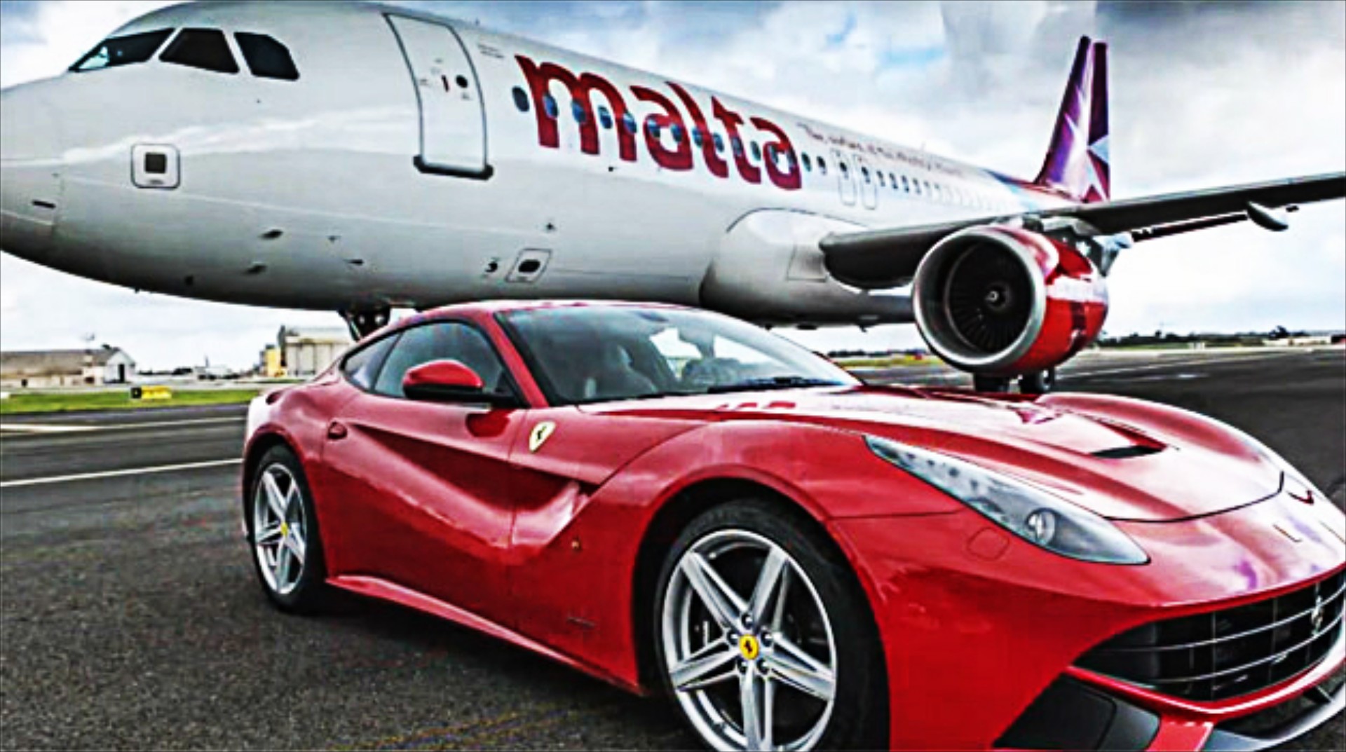Video: Ferrari F12 εναντίον Airbus A320 