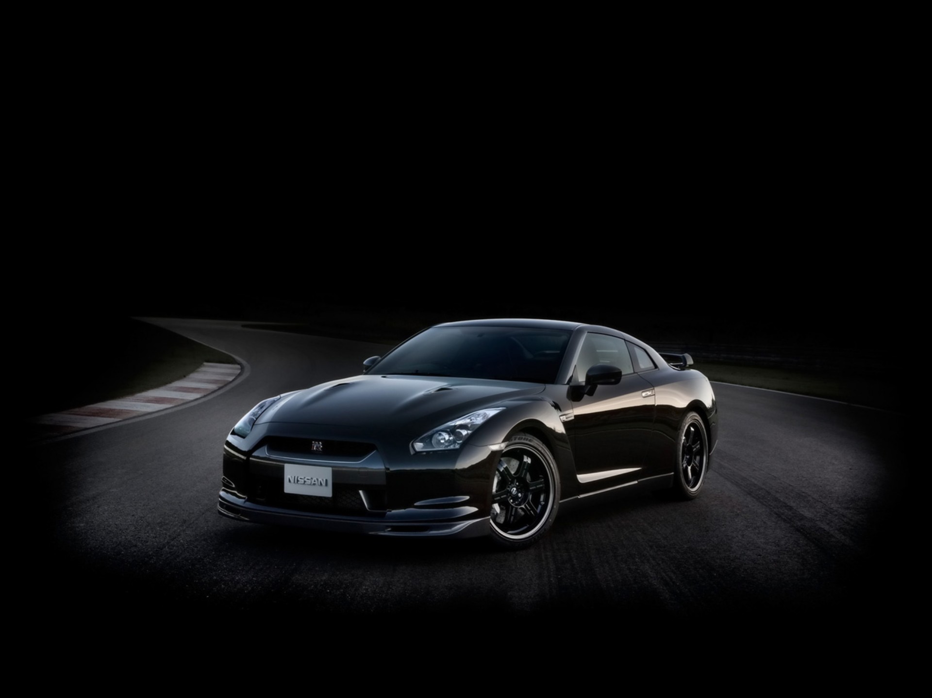 Βελτίωση για το Nissan GT-R
