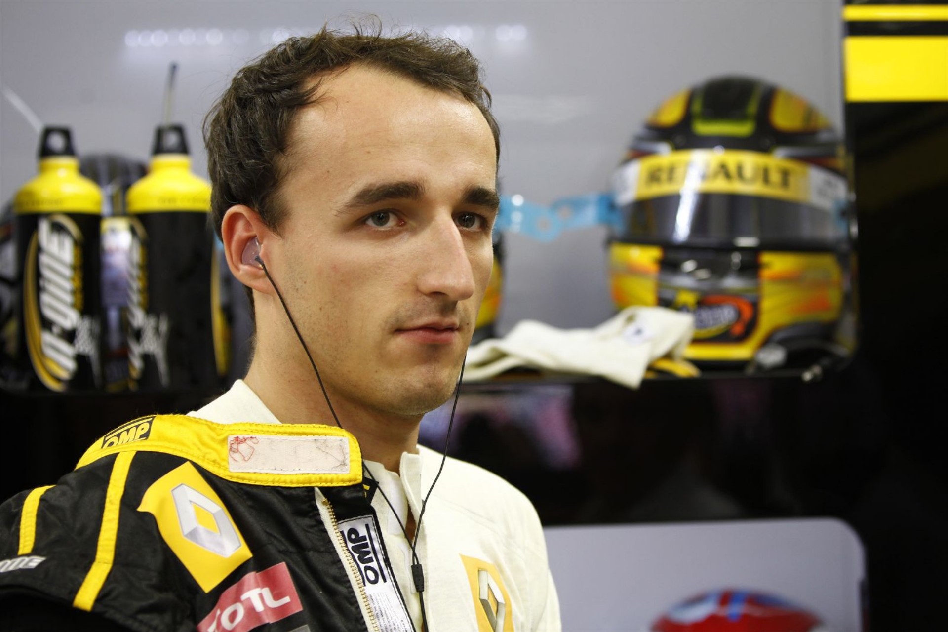 Ο Kubica στον προσομοιωτή της Mercedes GP