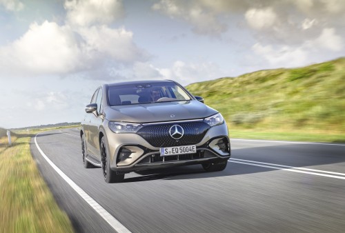 MERCEDES-BENZ EQE SUV (2023)