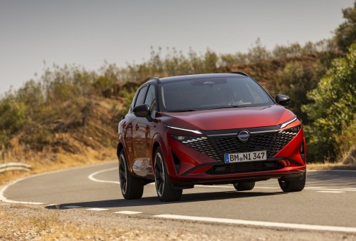 NISSAN QASHQAI (2025)