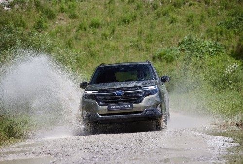 SUBARU FORESTER (2025)