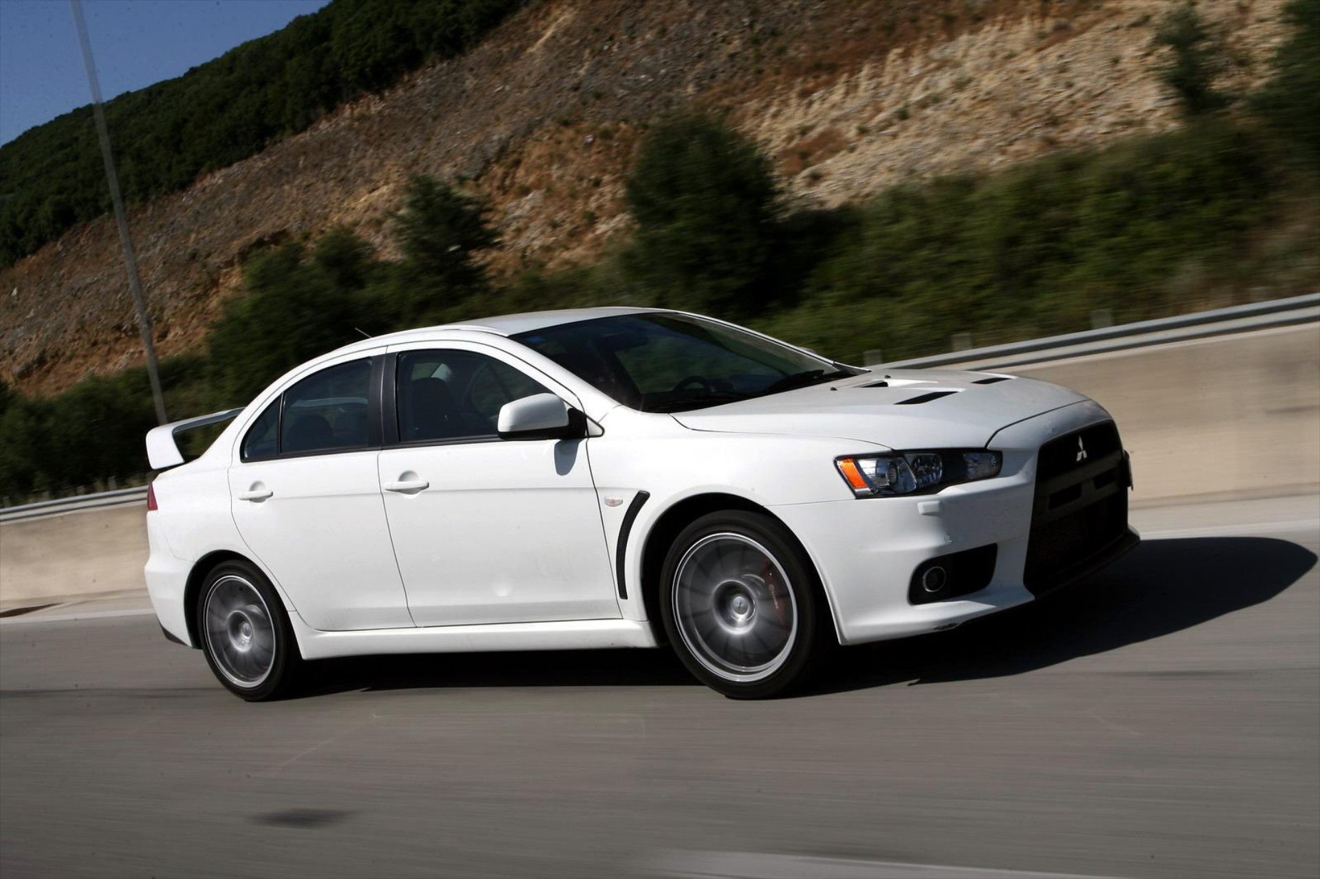 Lancer evolution sst