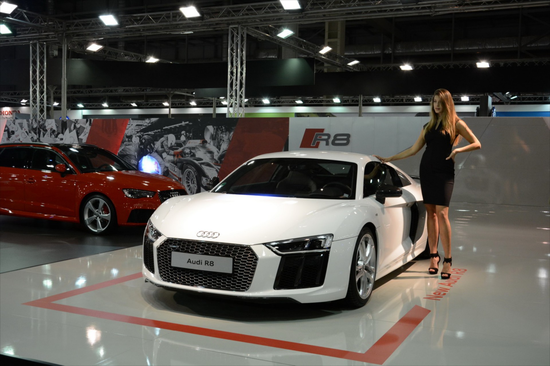 Με Q7 και R8 η Audi στην ΑΥΤΟΚΙΝΗΣΗ 2015