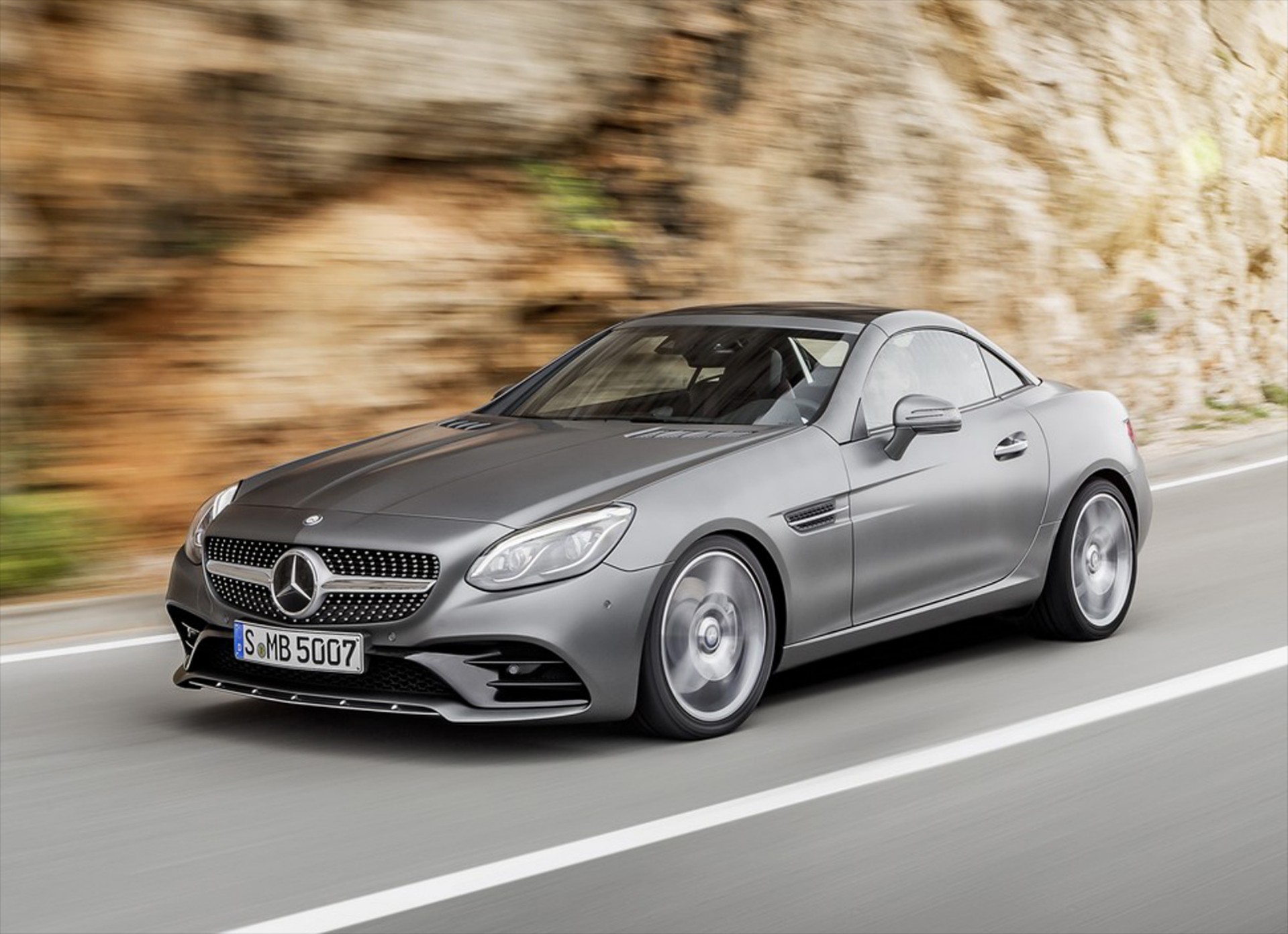 Αποκαλύφθηκε η νέα Mercedes-Benz SLC (+videos)