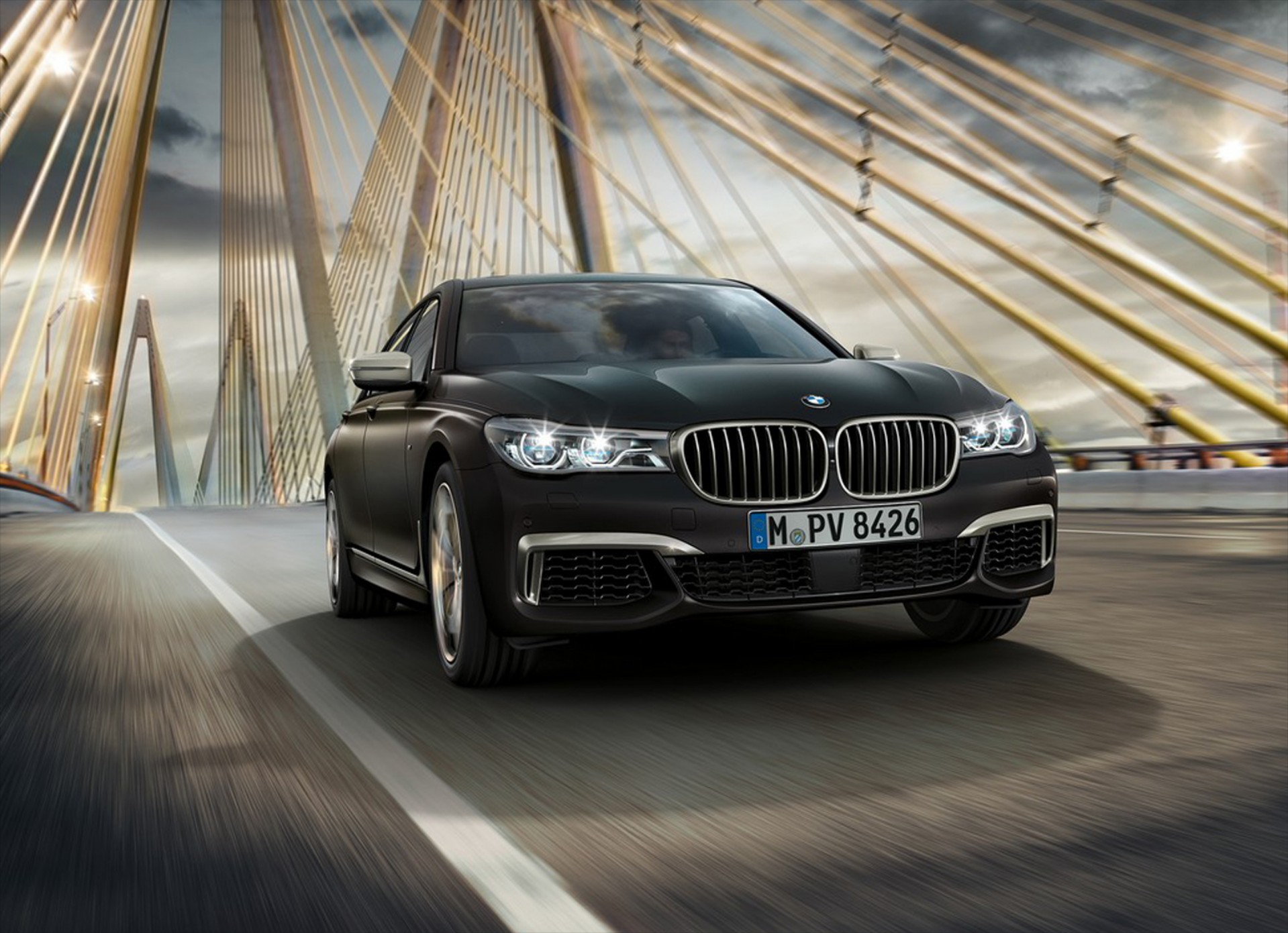 BMW M760i xDrive με 600 ίππους Η ναυαρχίδα της γερμανικής φίρμας