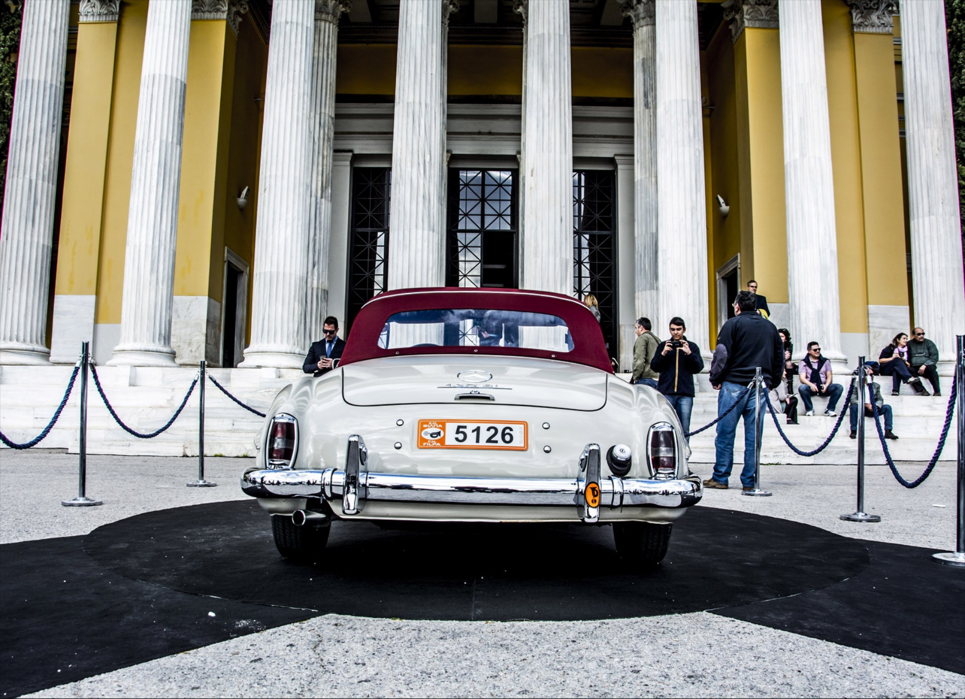 Mercedes-Benz: Η τέχνη & το αυτοκίνητο (φωτογραφίες)