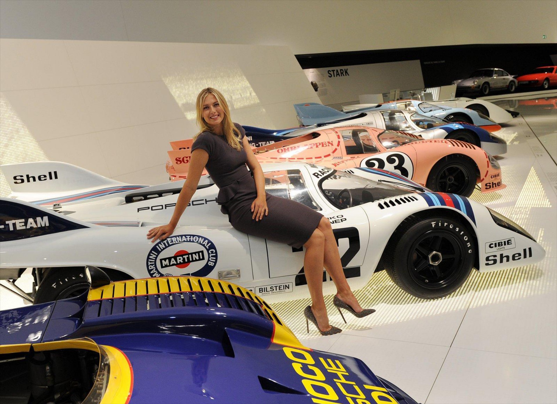 Η Porsche διακόπτει τη συνεργασία με τη Sharapova