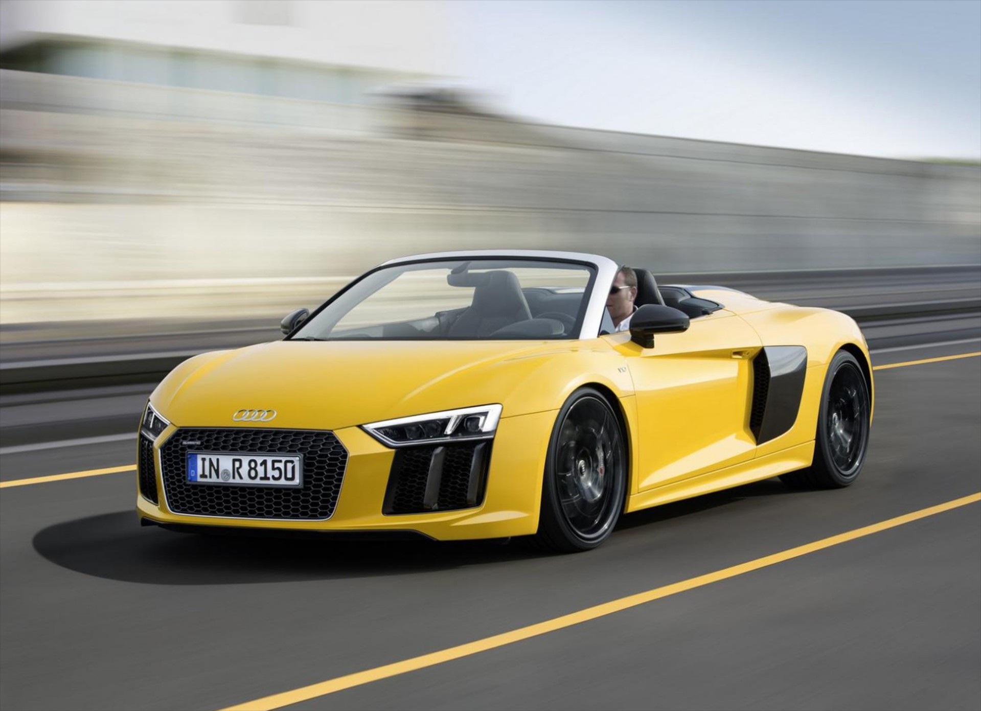 Νέο Audi R8 Spyder V10 στη Νέα Υόρκη (+video)