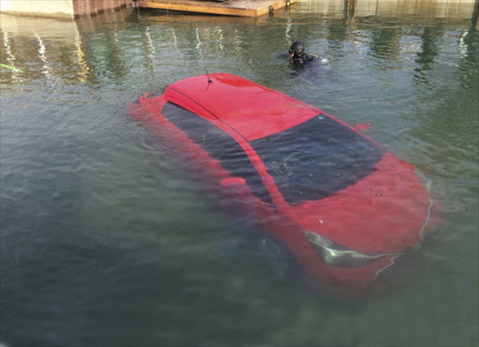 Ακολουθώντας το GPS πήγε κατευθείαν… στη λίμνη