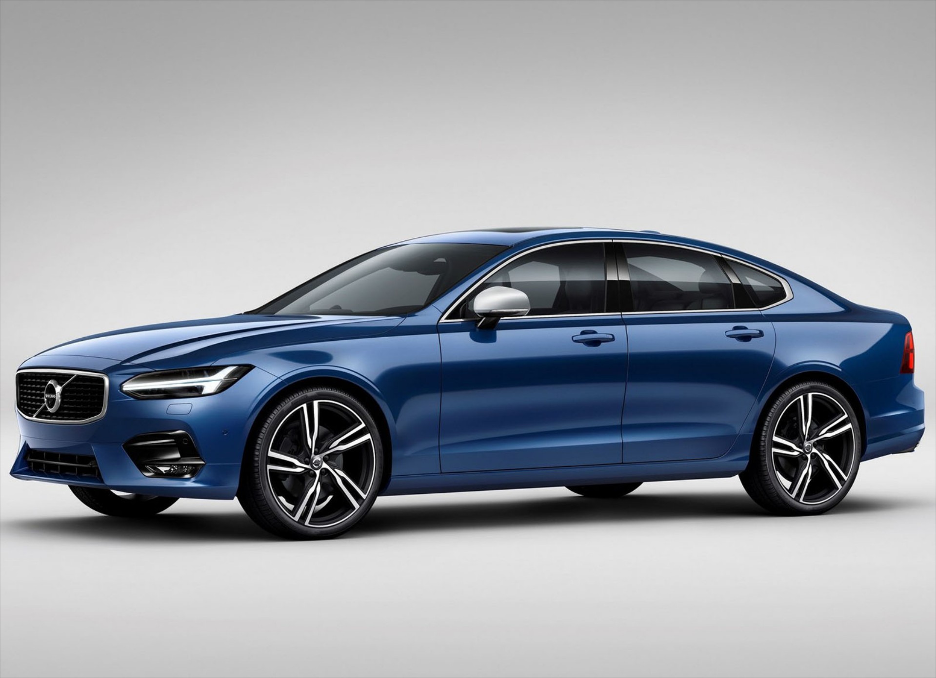 Νέα Volvo S90 & V90 R-Design