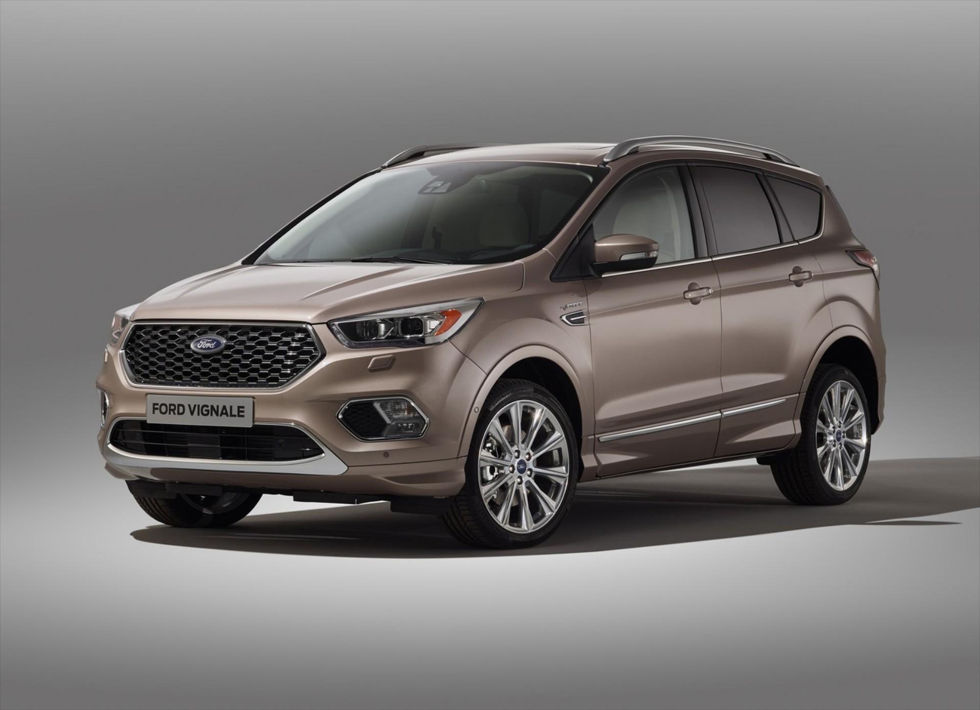 Η πολυτελής πλευρά του Ford Kuga στην παραγωγή