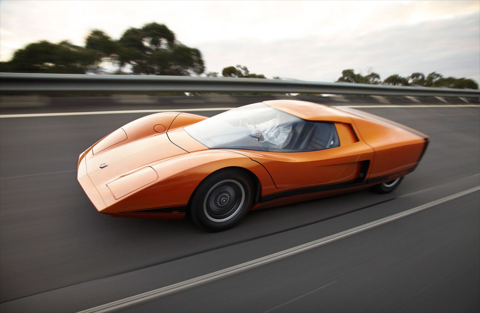 Holden Hurricane: Καταιγίδα