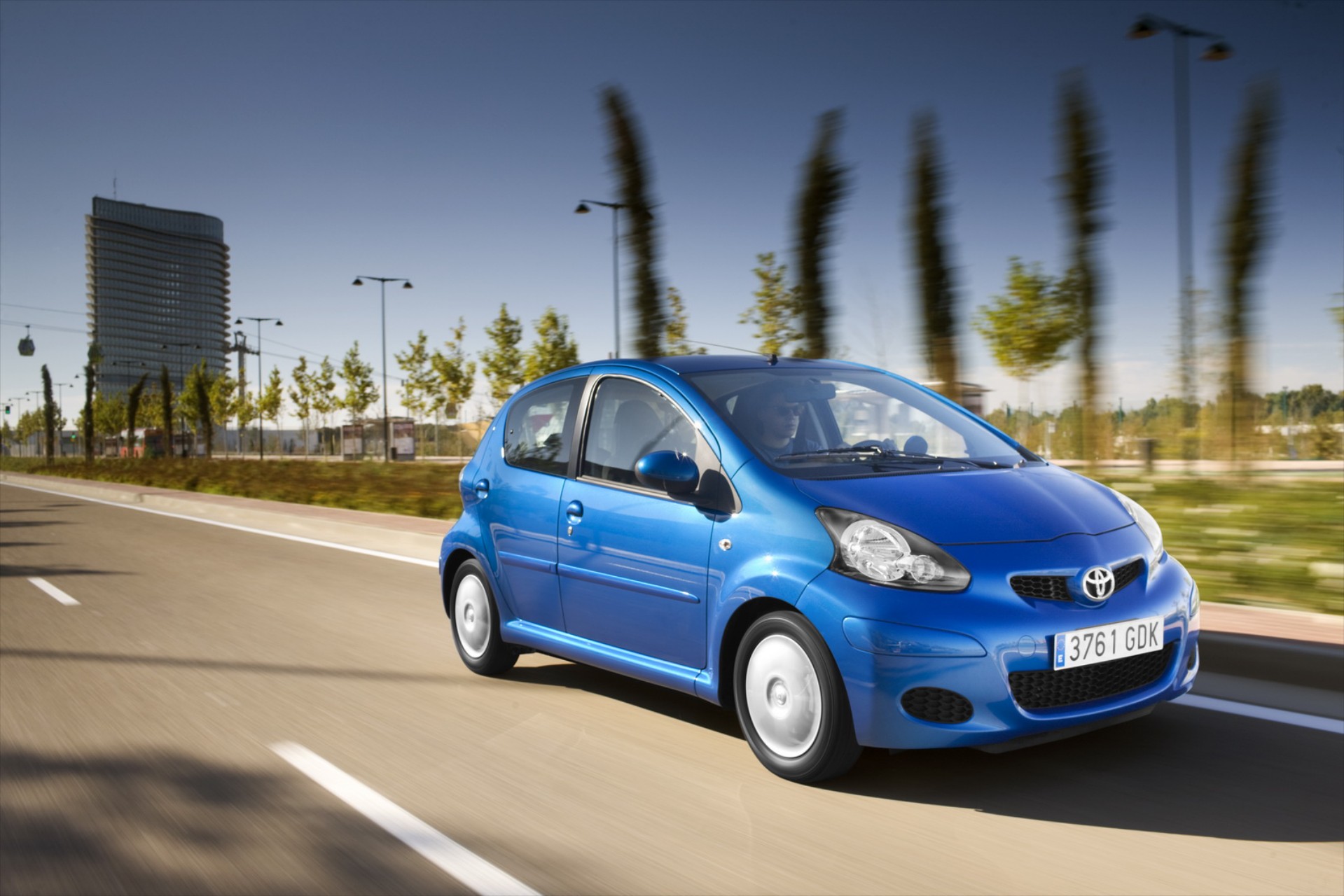 <br />
<b>Notice</b>: Undefined property: stdClass::$title in <b>/home/www3gocar/public_html/templates/t2024/ice_c/9a1326b63621589c2d0ae49576f7df8a09573c42_0.file.box.featured.tpl.php</b> on line <b>89</b><br />