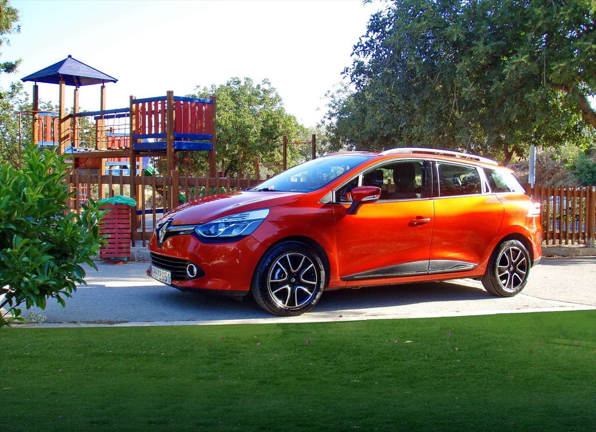 ΔΟΚΙΜΗ: Renault Clio Sport Tourer 1.5 dCi 90 PS