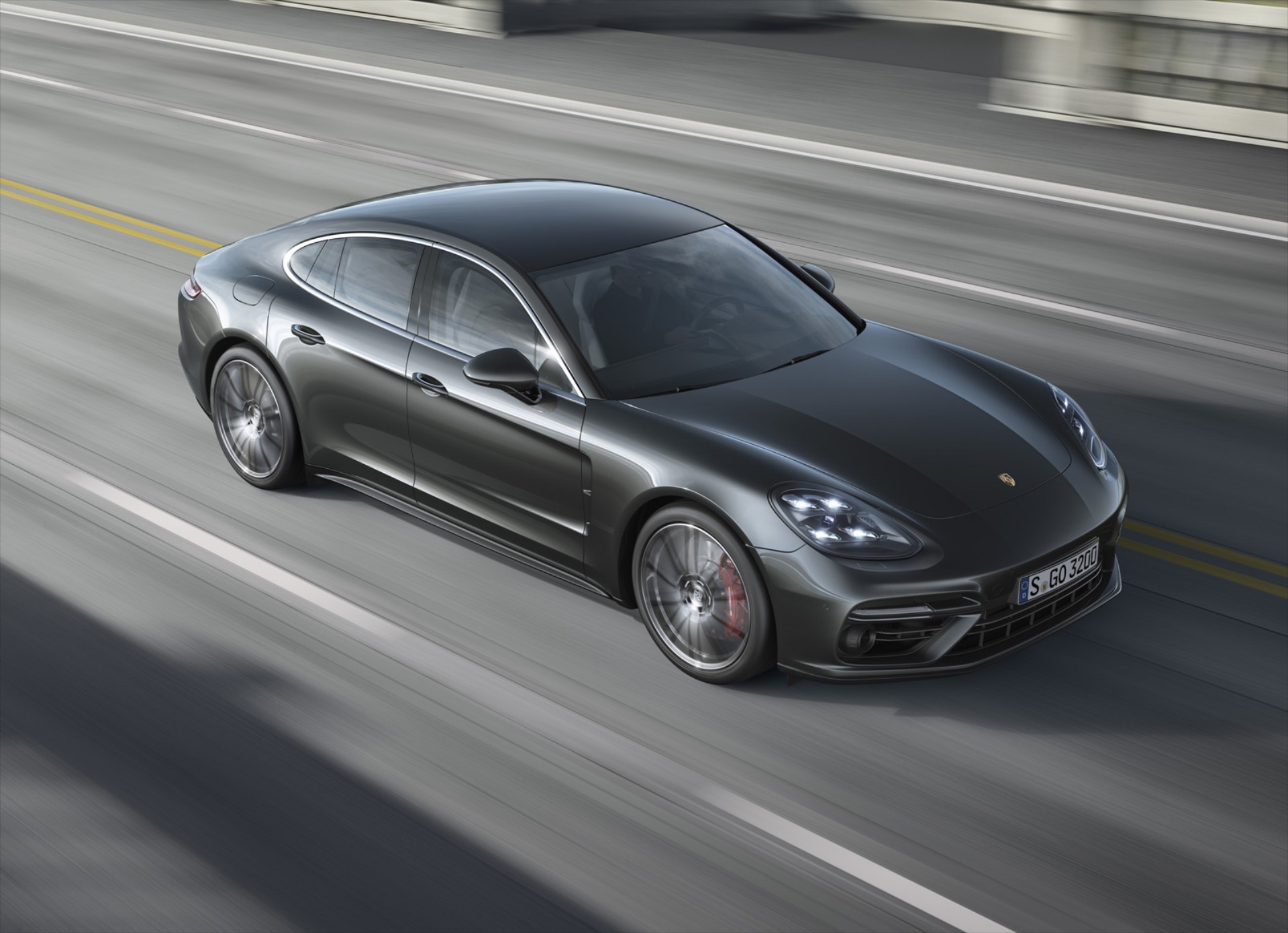 Πρώτη επαφή με τη νέα Porsche Panamera