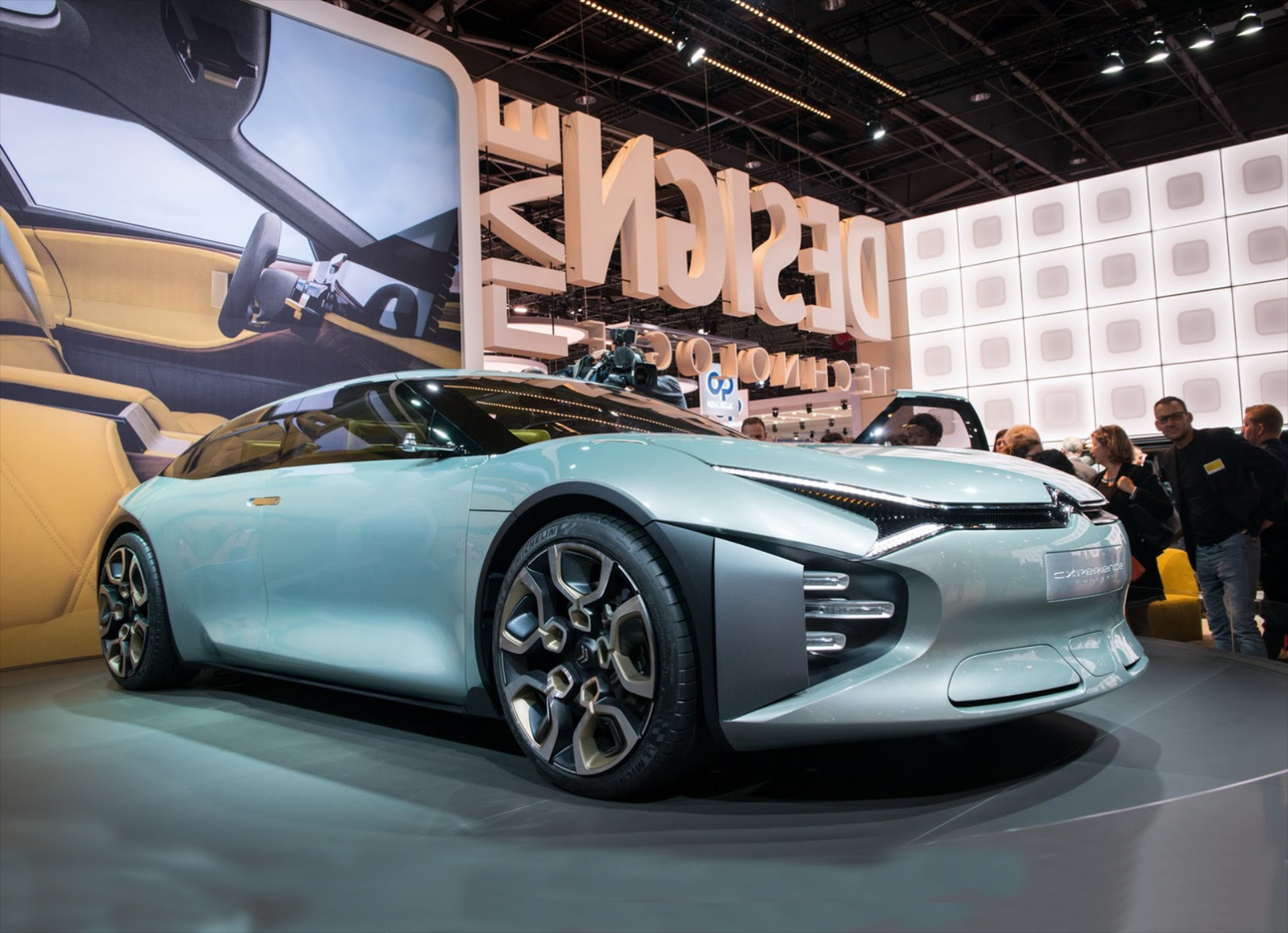 To Citroen CXPERIENCE concept αναβιώνει την CX;
