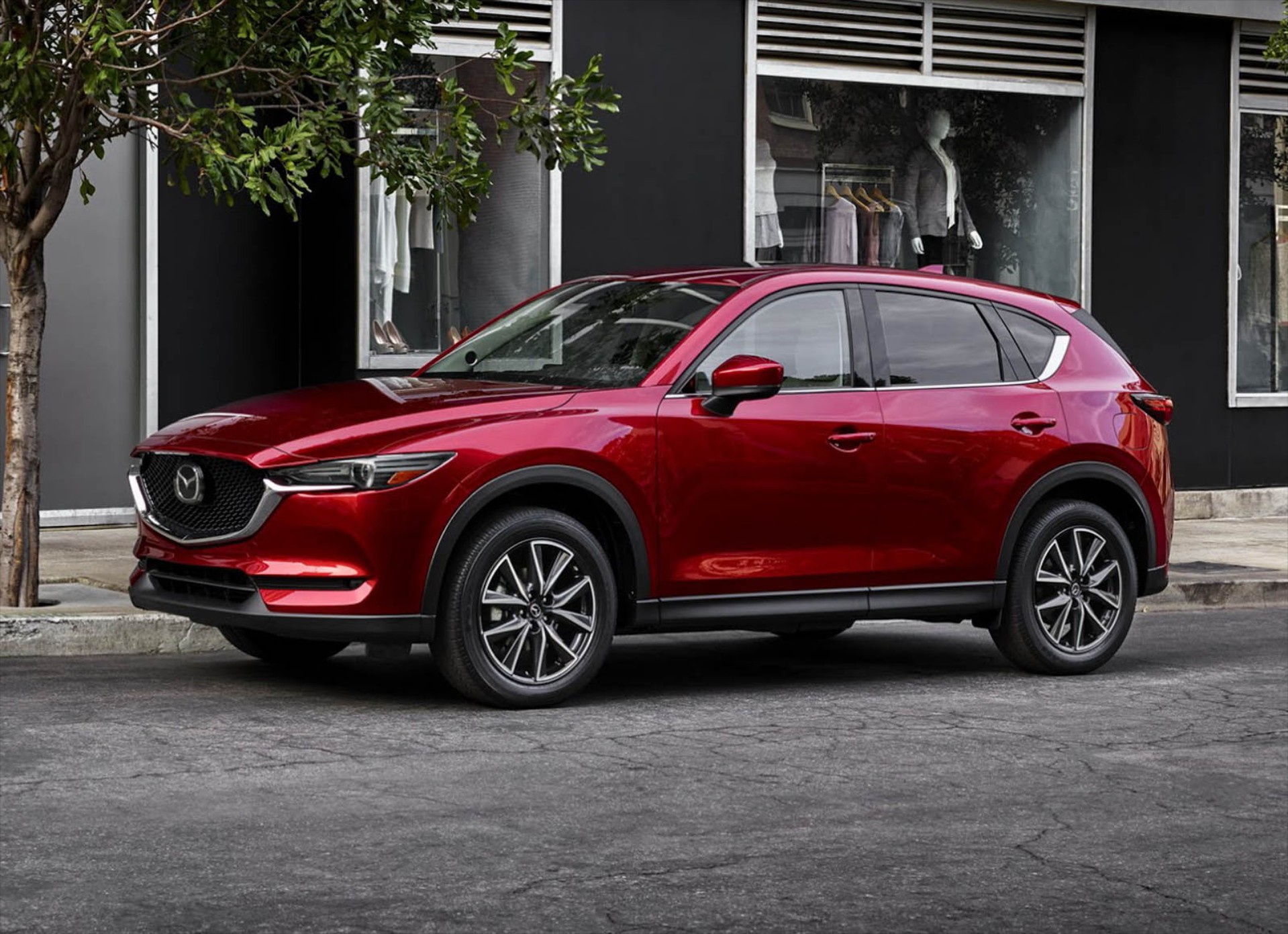 Νέο Mazda CX-5 στο Los Angeles