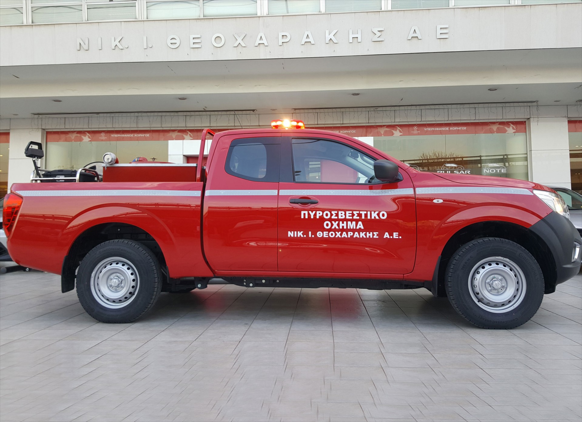 Η Nissan κάνει το Navara πυροσβεστικό