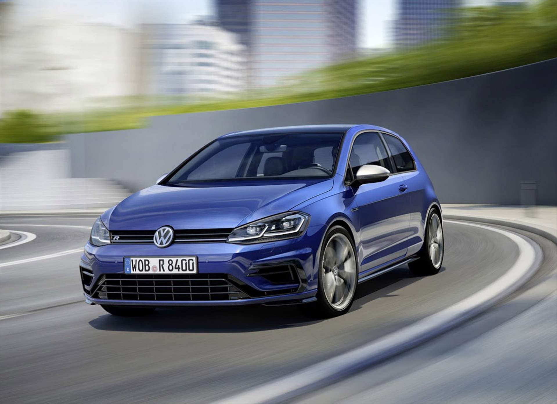 Νέο πιο ισχυρό Volkswagen Golf R