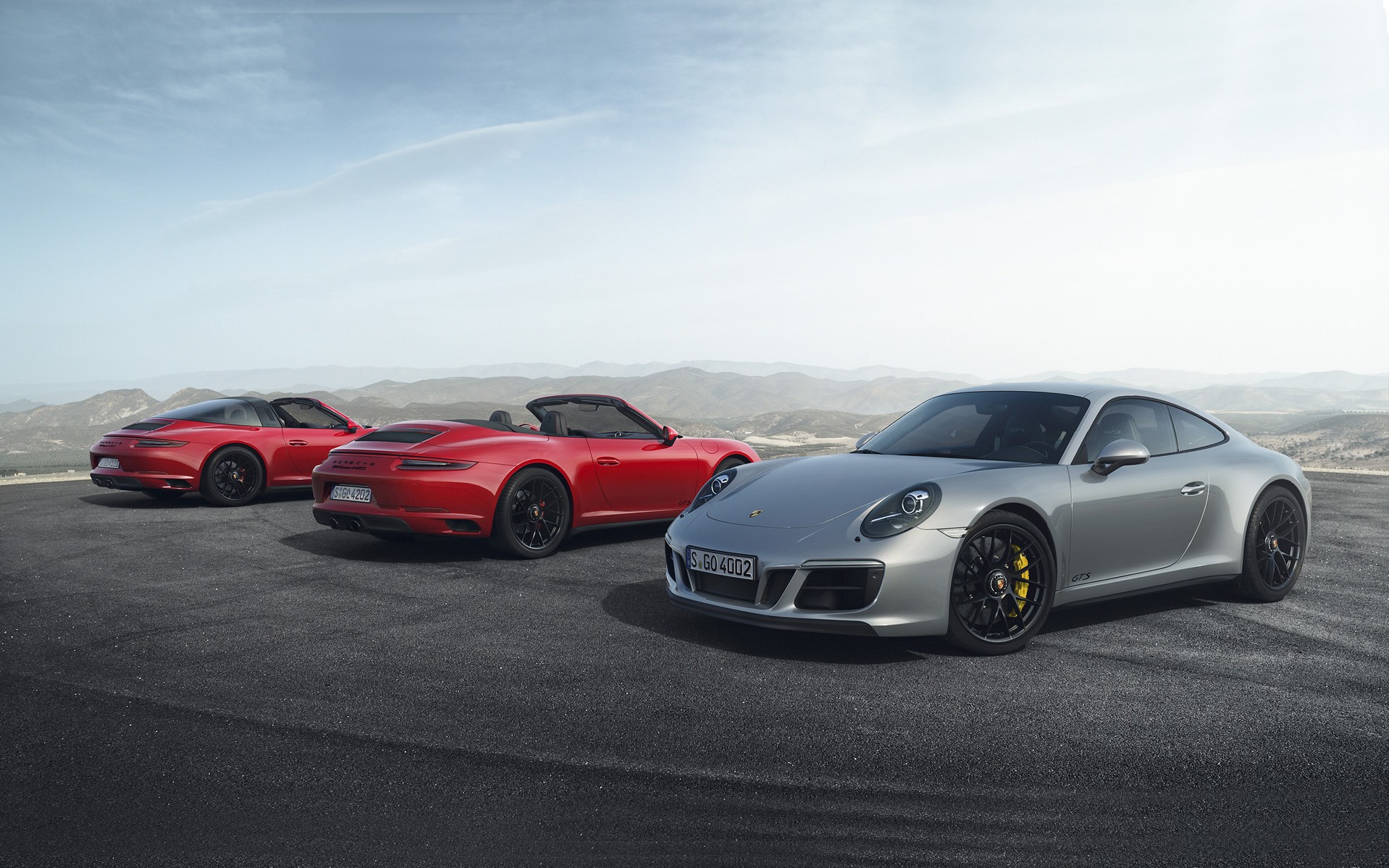 Εμφάνιση και επιδόσεις GTS για την Porsche 911 (vid)