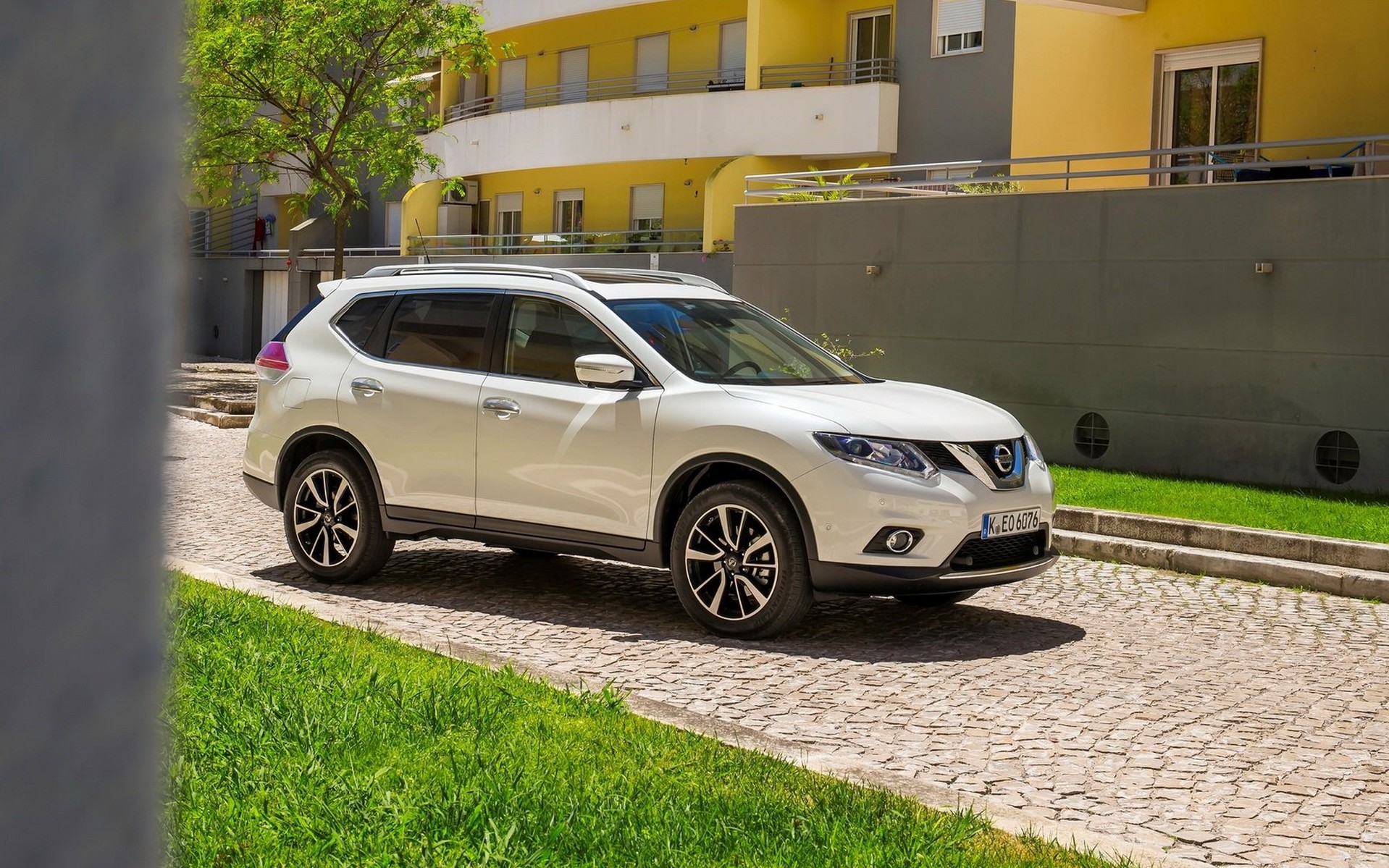 <br />
<b>Notice</b>:  Undefined property: stdClass::$title in <b>/home/www3gocar/public_html/templates/t2024/ice_c/9a1326b63621589c2d0ae49576f7df8a09573c42_0.file.box.featured.tpl.php</b> on line <b>89</b><br />
