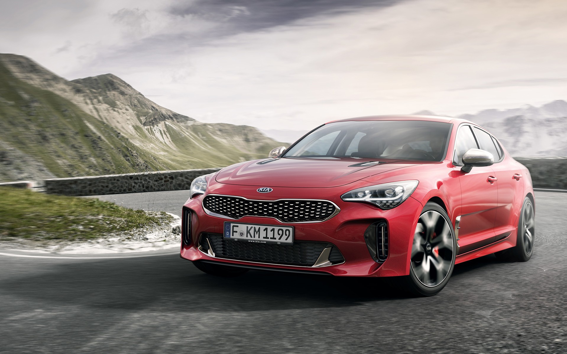 Με 2.0 βενζίνης και 2.2 diesel το ευρωπαϊκό Kia Stinger