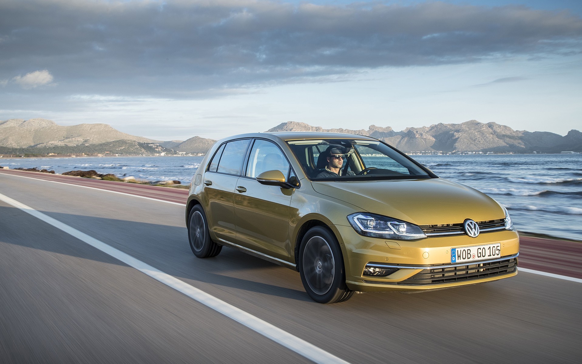 ΟΔΗΓΟΥΜΕ το νέο Volkswagen Golf