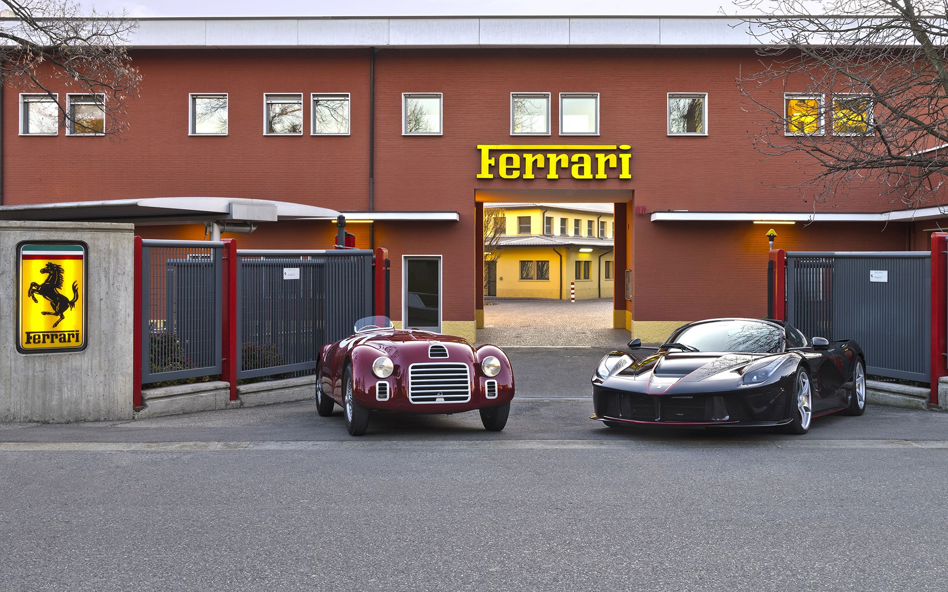 Χρόνια Πολλά Ferrari! (vid)