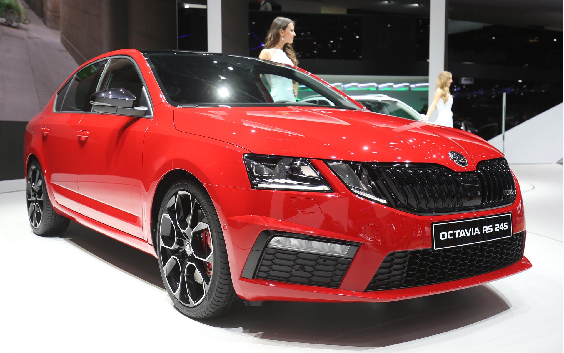 Η Octavia RS τώρα με 245 ίππους