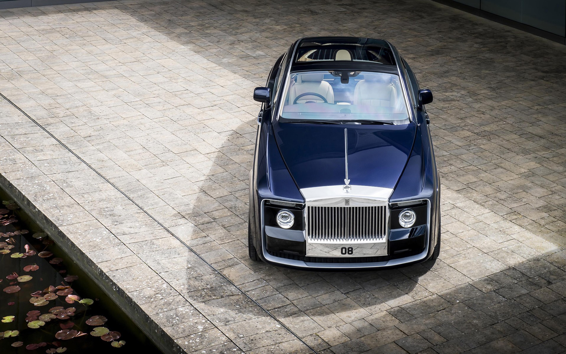 H Rolls-Royce που κοστίζει 11,5 εκατ. ευρώ! (vid)