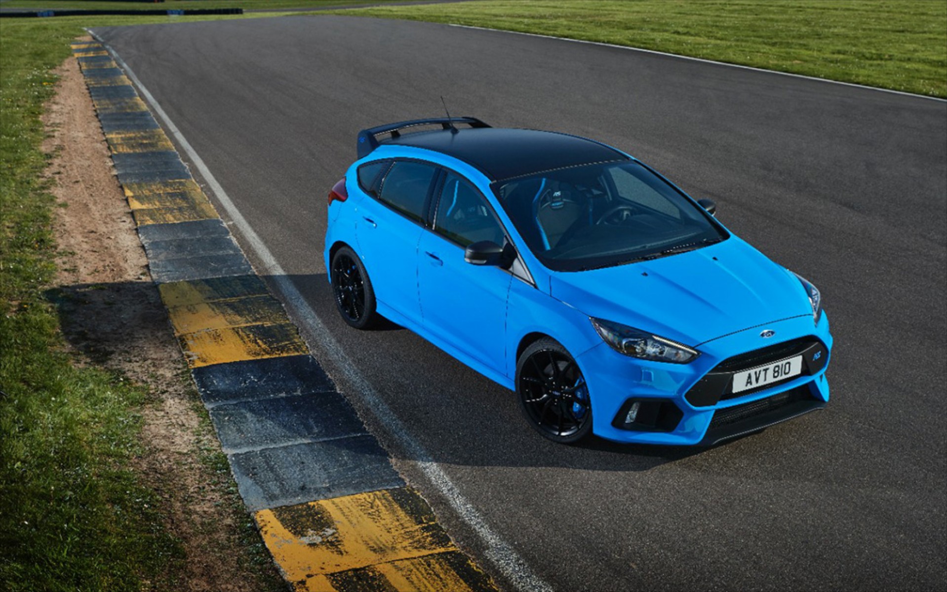 Νέα έκδοση του Focus RS με μηχανικό διαφορικό (vid)