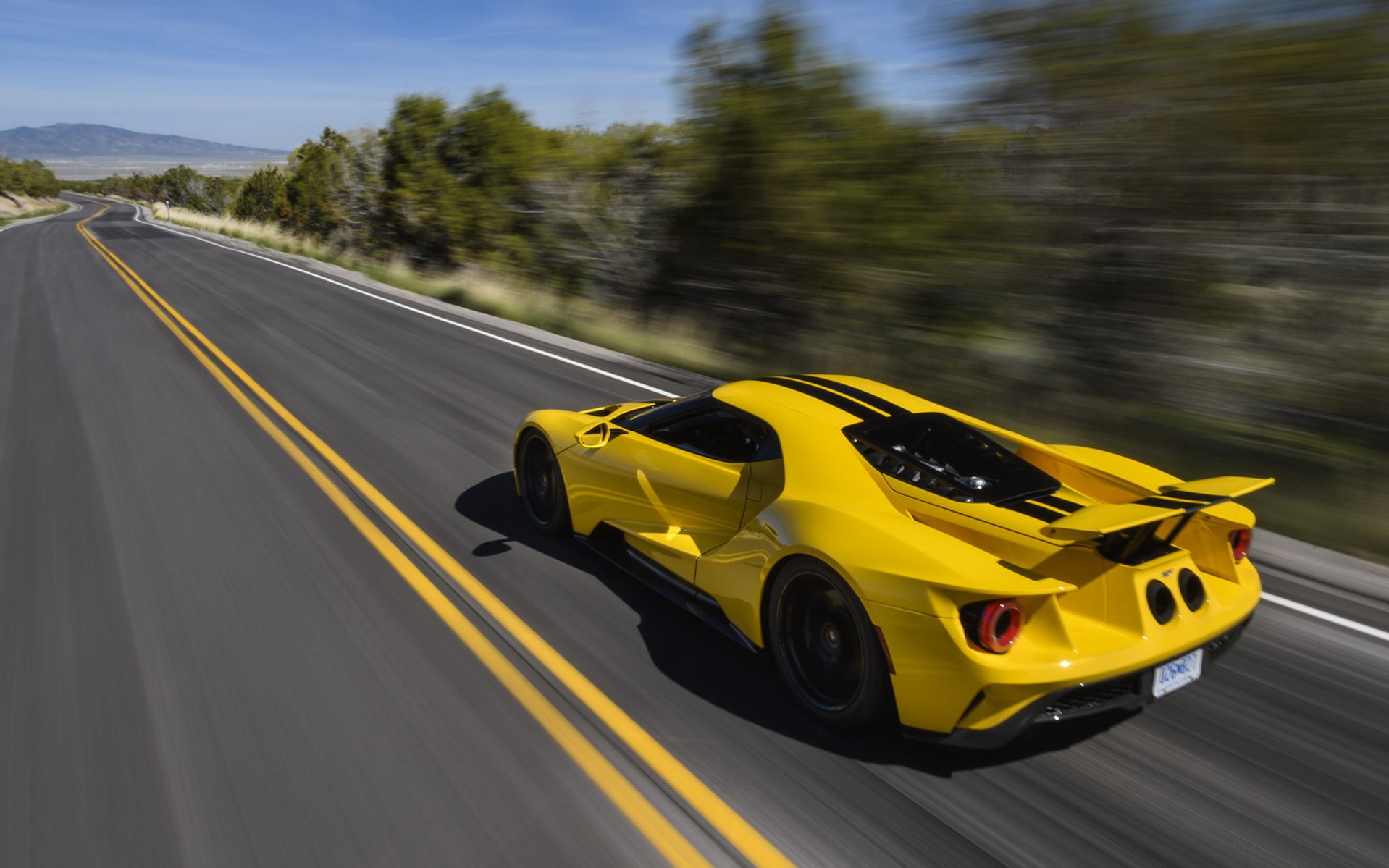 Πρεμιέρα στο Goodwood οι Ford GT και Mustang GT4