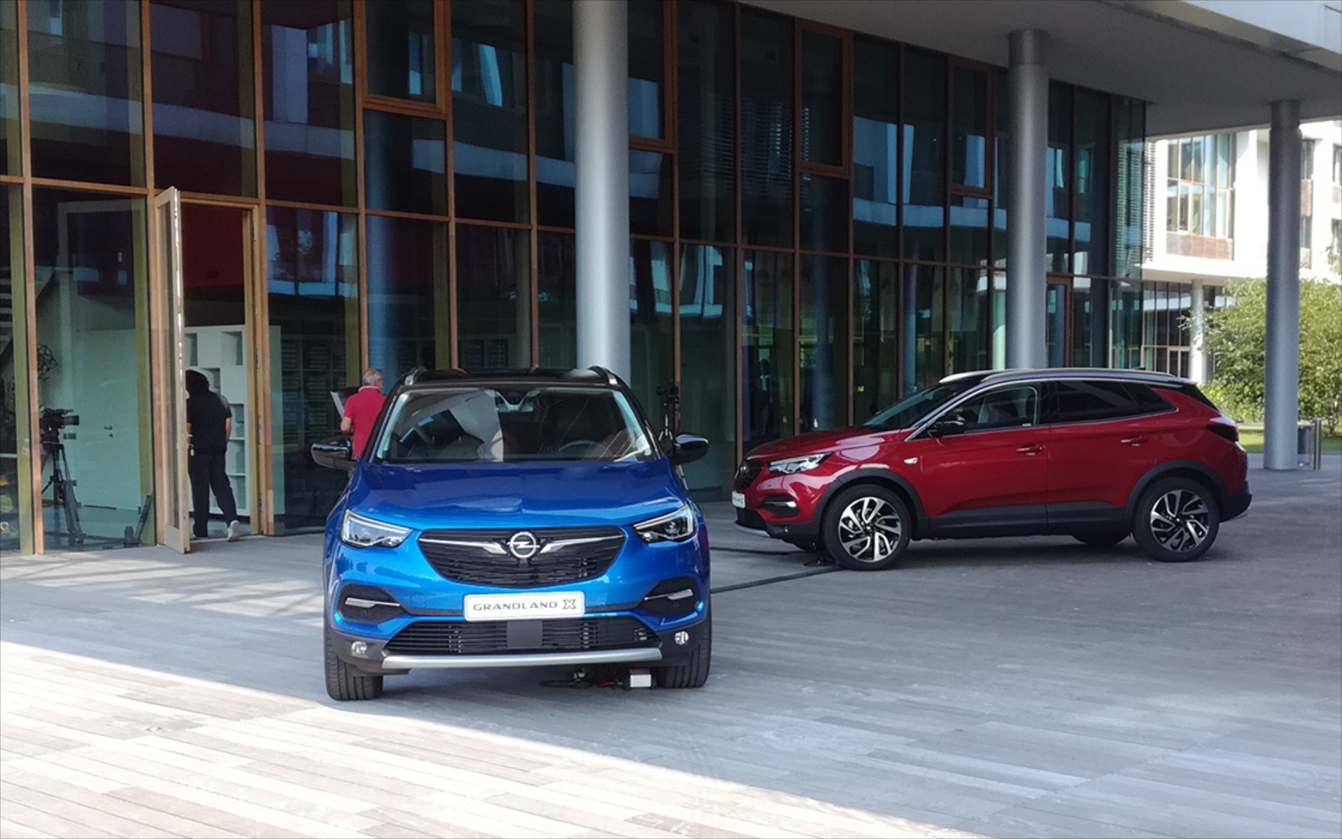 Με το Opel Grandland X στο Μιλάνο (vid)