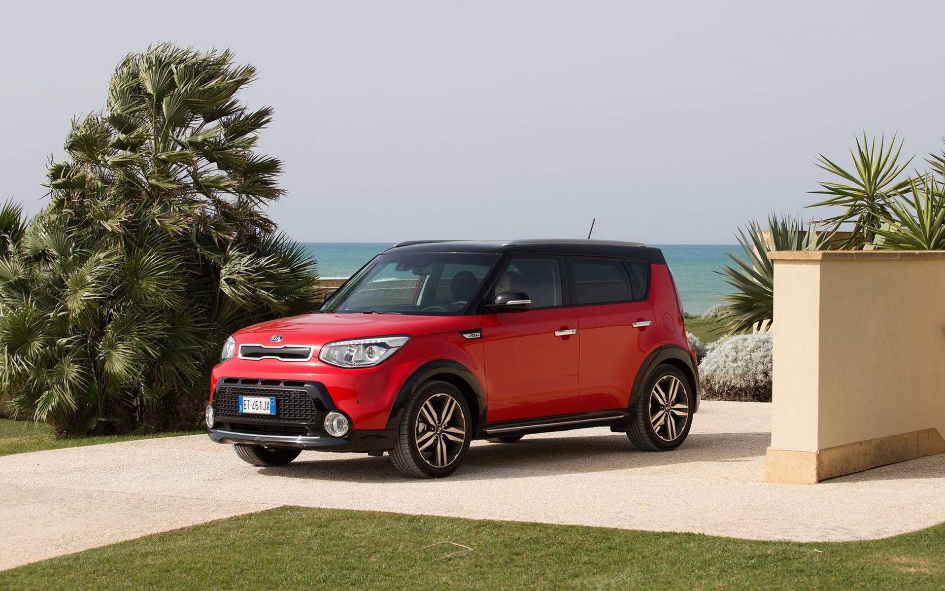 <br />
<b>Notice</b>:  Undefined property: stdClass::$title in <b>/home/www3gocar/public_html/templates/t2024/ice_c/9a1326b63621589c2d0ae49576f7df8a09573c42_0.file.box.featured.tpl.php</b> on line <b>89</b><br />
