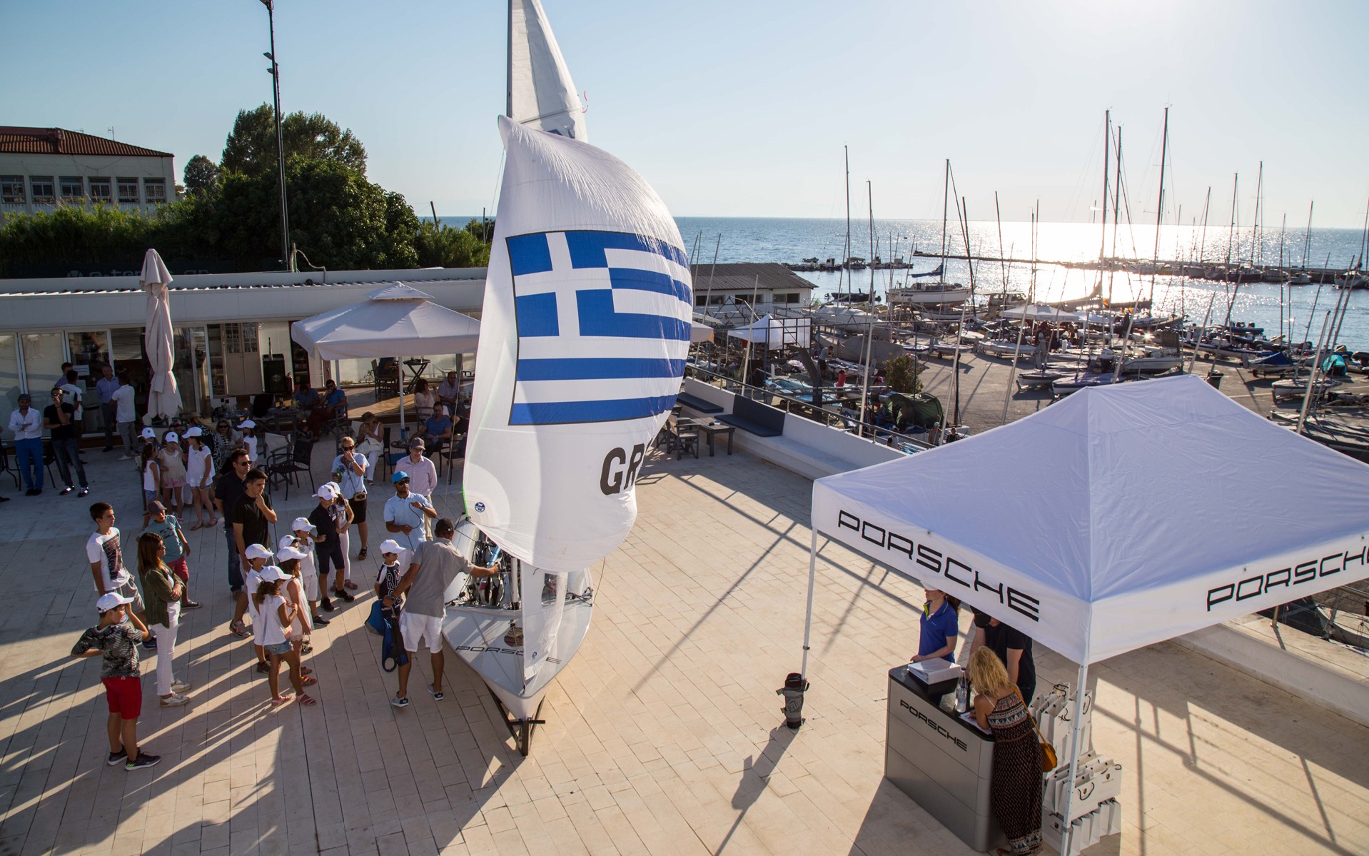 Η Porsche κάνει… ιστιοπλοΐα