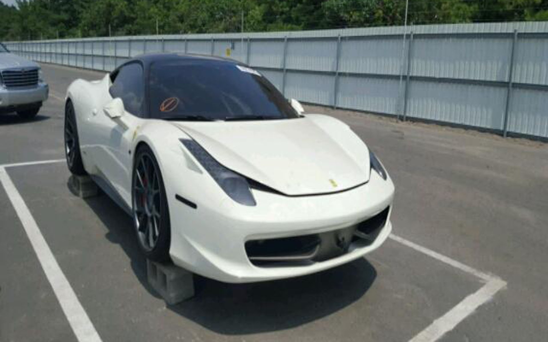 Πόσο κοστίζει μια πλημμυρισμένη Ferrari 458 Italia;
