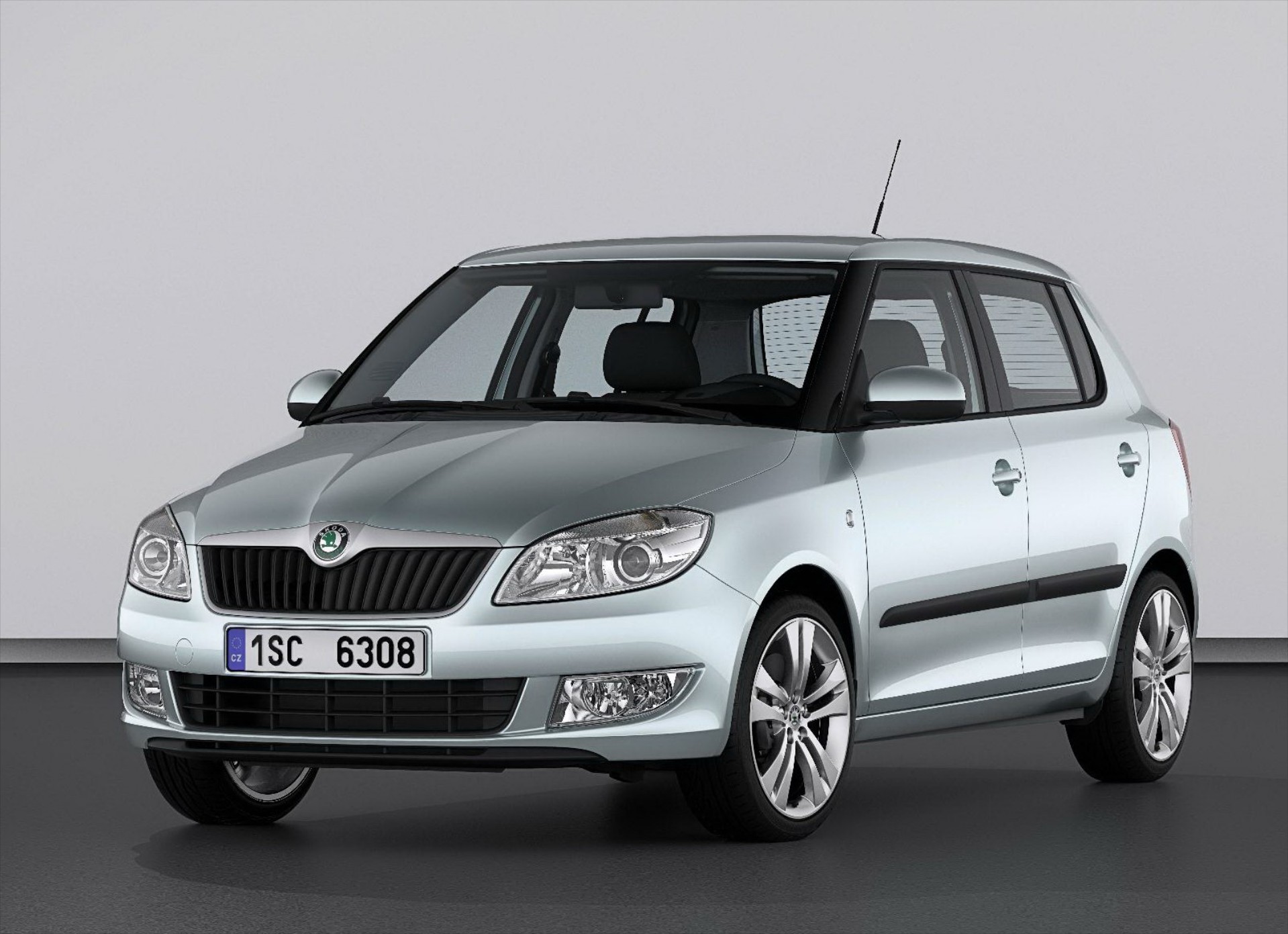 Skoda Fabia 1.2 TDI Diesel - Στης κρίσης τον καιρό οι diesel στήνουνε ...