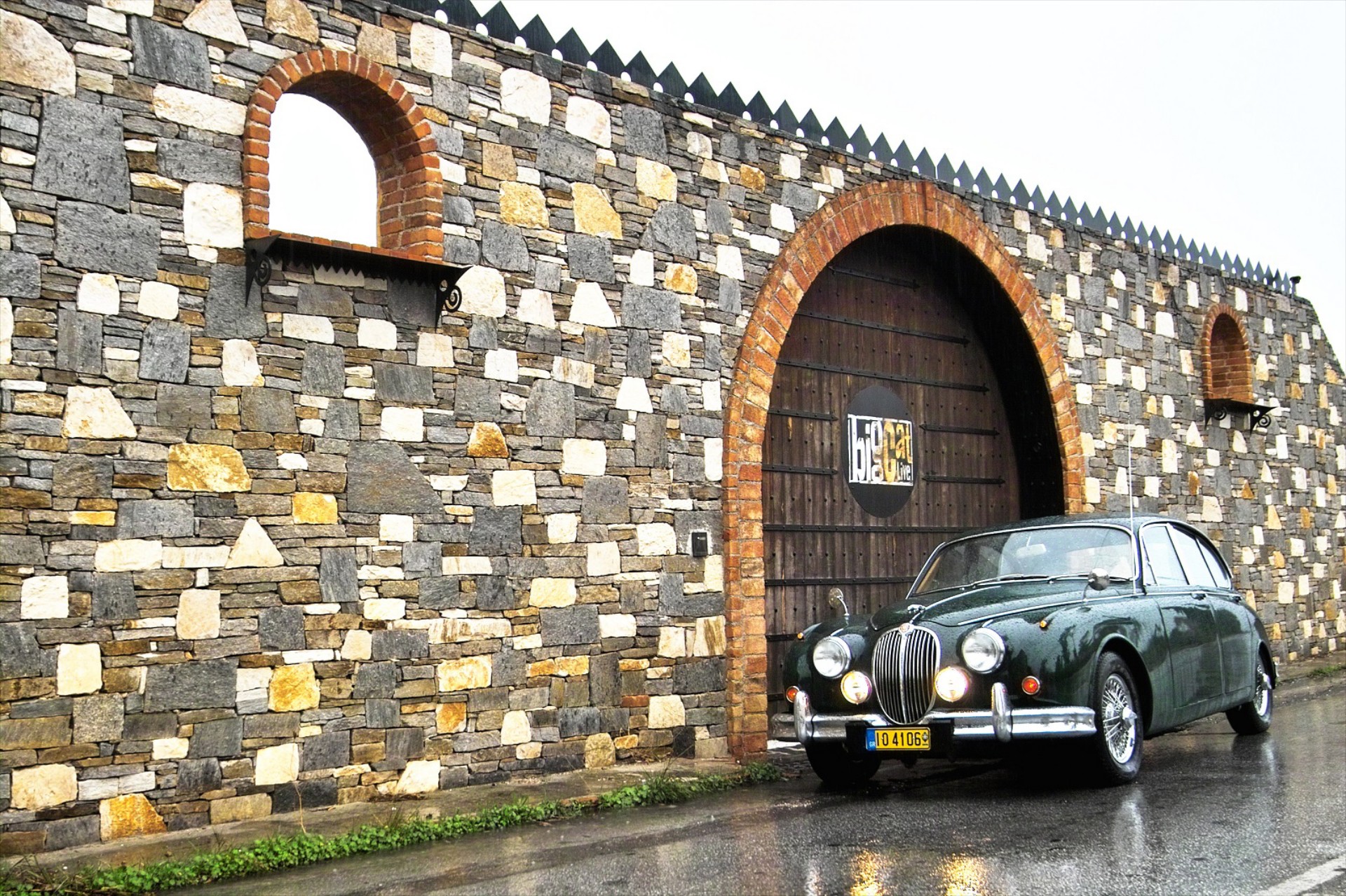 ΟΔΗΓΟΥΜΕ Jaguar Mk2: Υλικό αυτοκρατορίας


