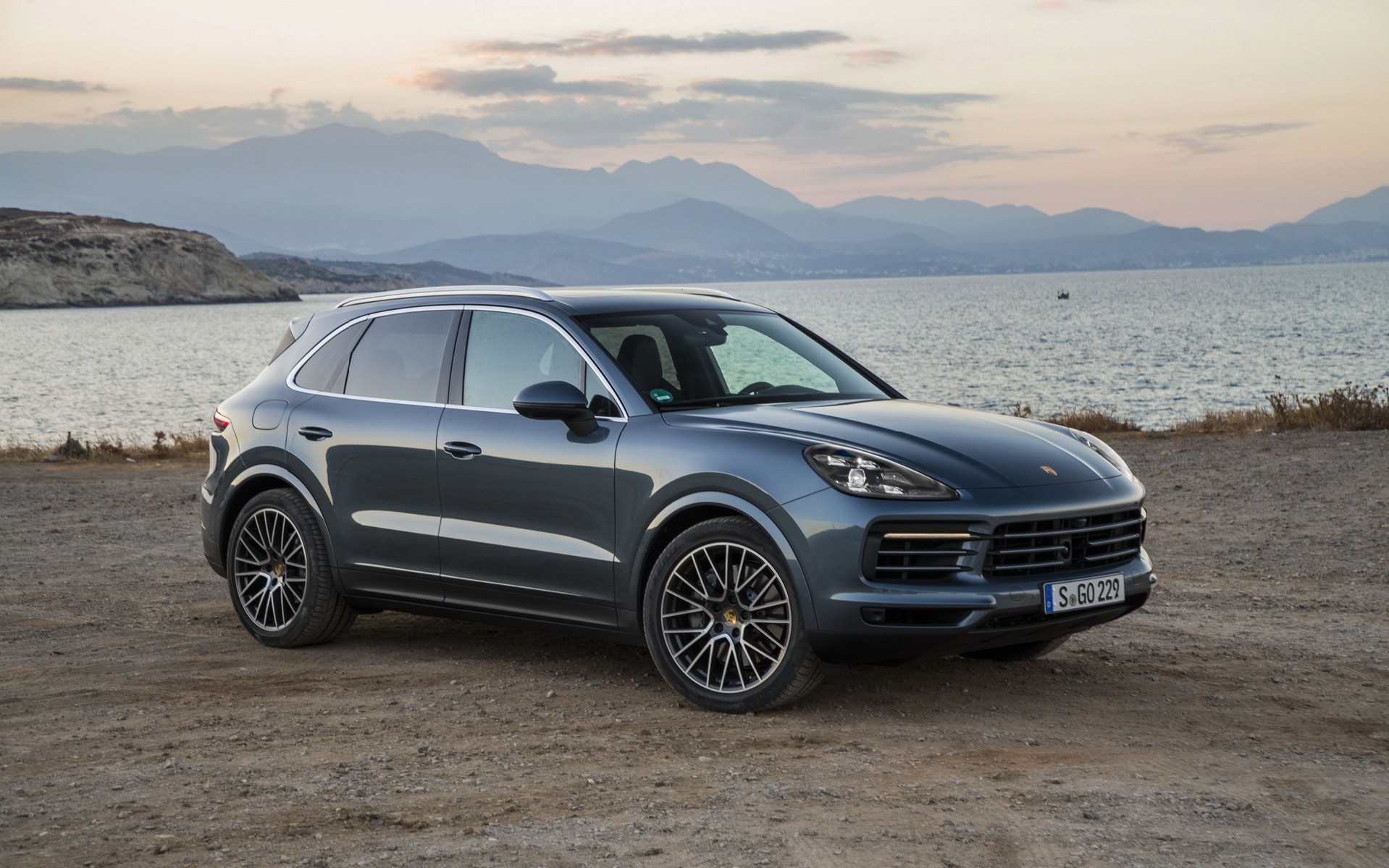 Οδηγούμε τη νέα Porsche Cayenne S