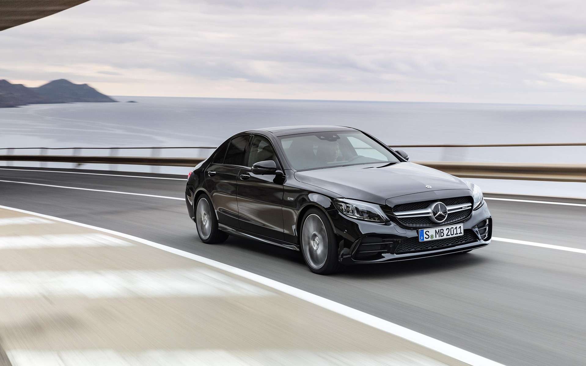 Ακόμη πιο ισχυρή η σπορ Mercedes-Benz C-Class