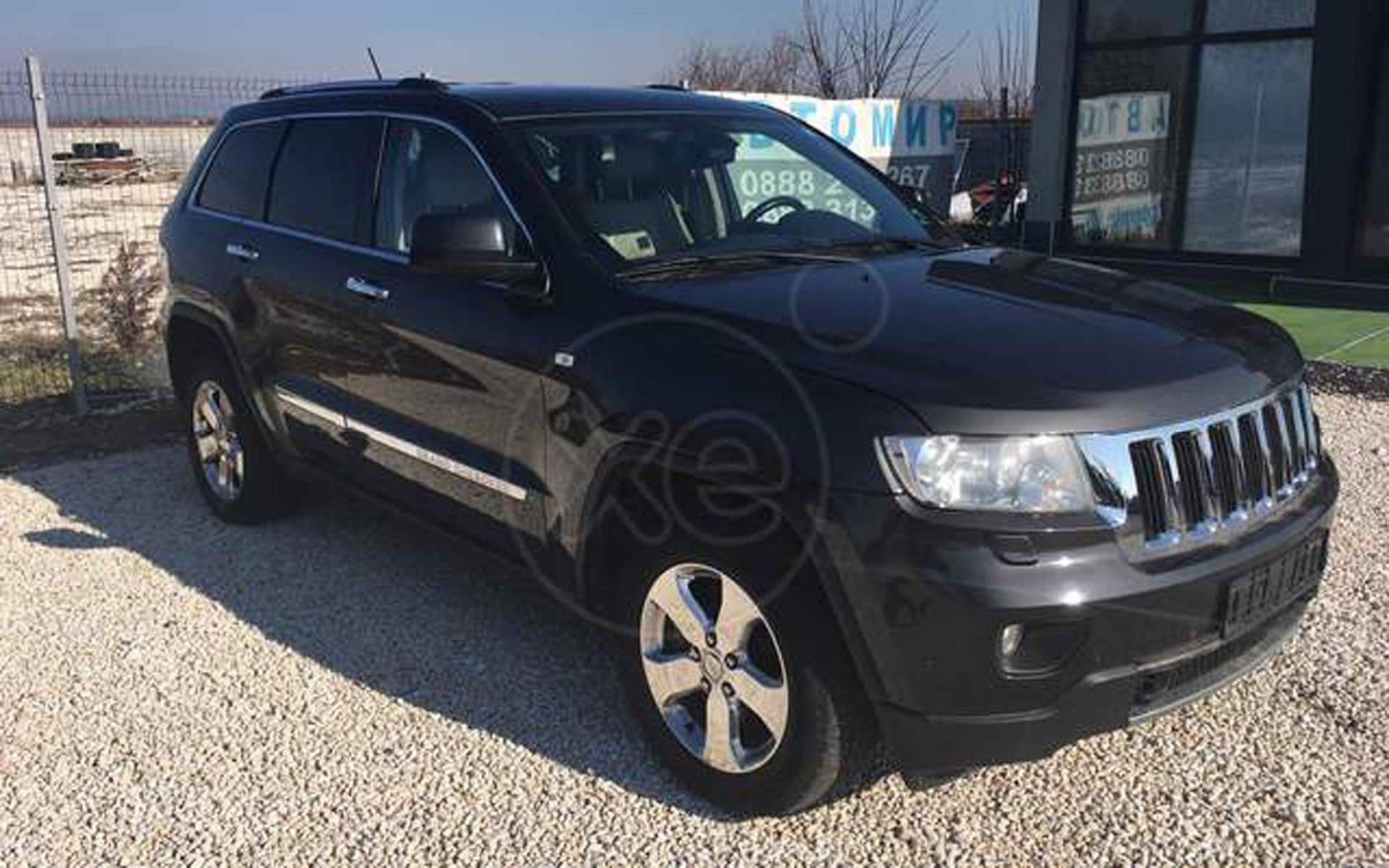 5 μεταχειρισμένα Jeep Grand Cherokee από 2.600 ευρώ