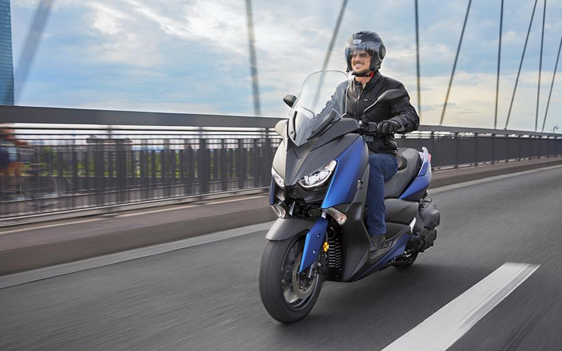 Σε προσφορά το Yamaha X-MAX 400 του 2017