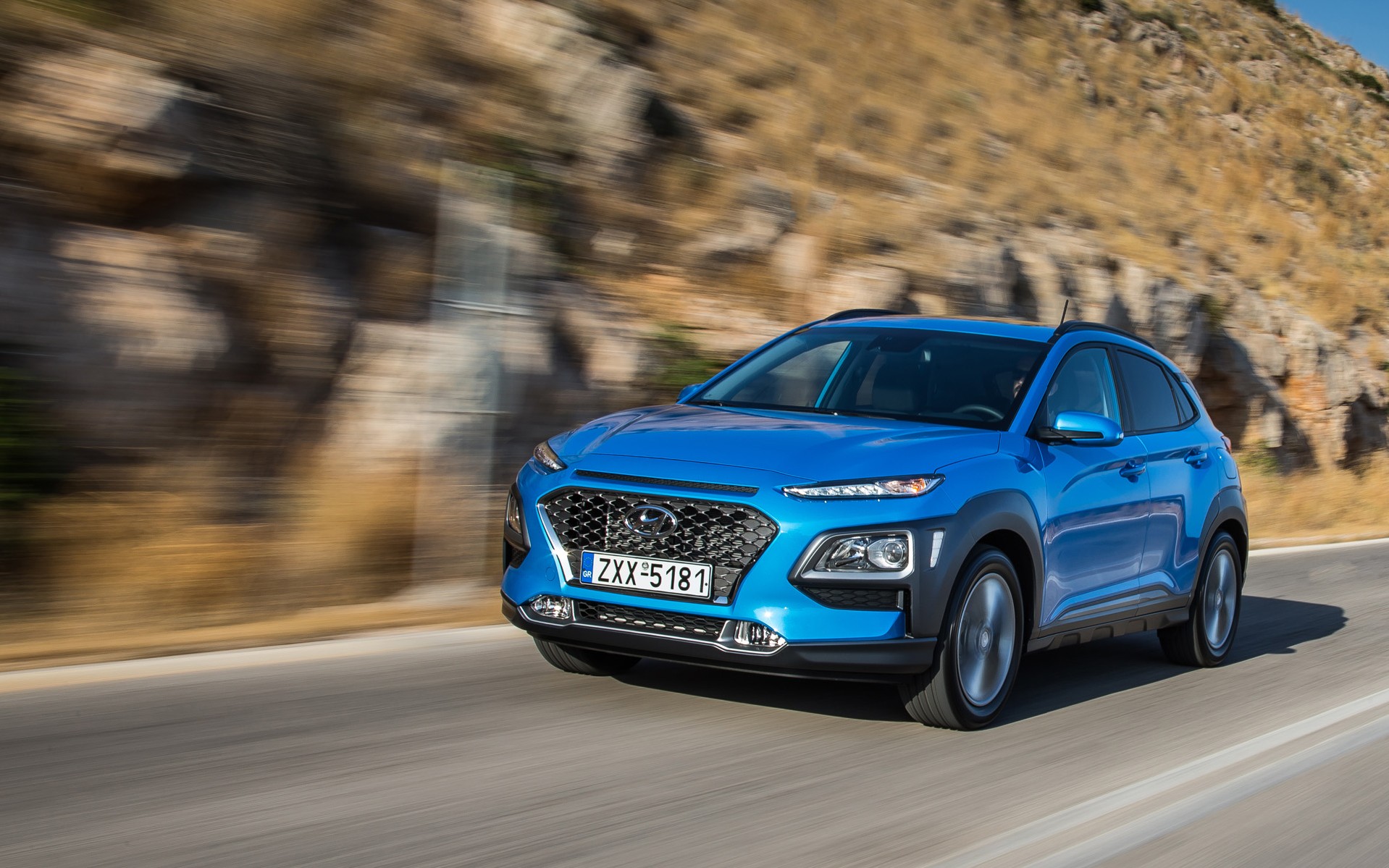 ΠΡΩΤΗ ΟΔΗΓΗΣΗ: Hyundai Kona και i20