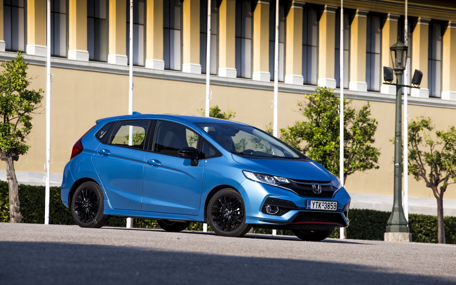 ΟΔΗΓΟΥΜΕ στην Ελλάδα το νέο Honda Jazz 1.5 i-VTEC 130 PS