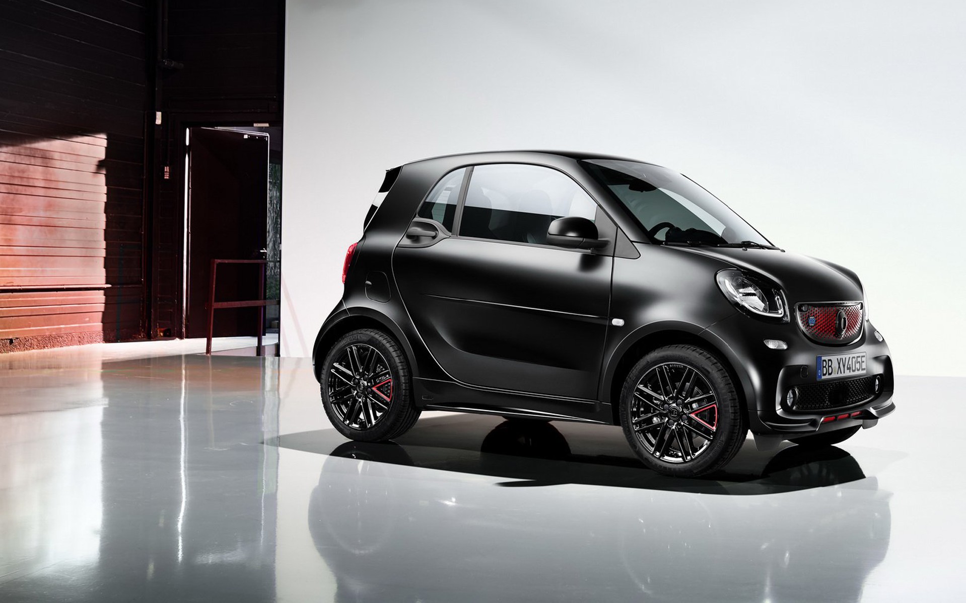 PureBlack Edition: Η «σκοτεινή» πλευρά του smart ForTwo